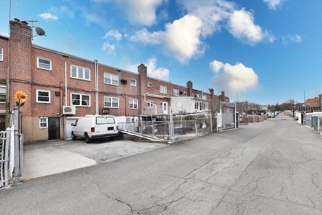 view of street featuring a residential view