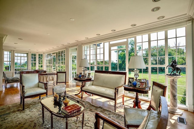 sunroom / solarium featuring visible vents