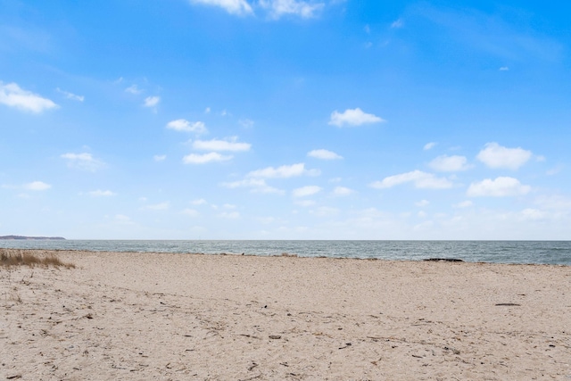 380 Hickory Rd, Southold, NY 11971 - property view of water featuring a beach view