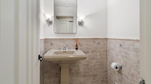 898 Gipsy Trail Rd, Carmel, NY 10512 - bathroom featuring a wainscoted wall and tile walls
