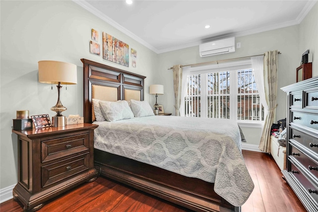 bedroom with a wall unit AC, baseboards, dark wood finished floors, recessed lighting, and ornamental molding