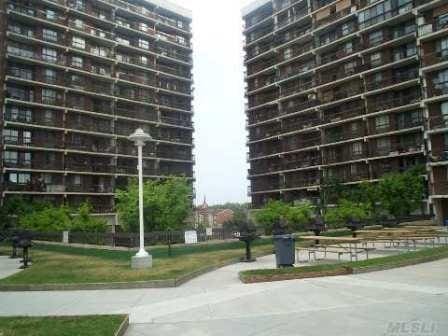 view of home's community