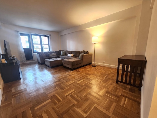 living area with baseboards