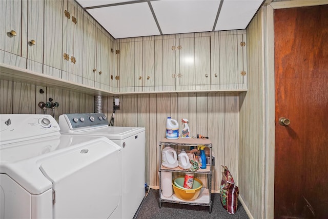 laundry room featuring cabinet space and washer and dryer