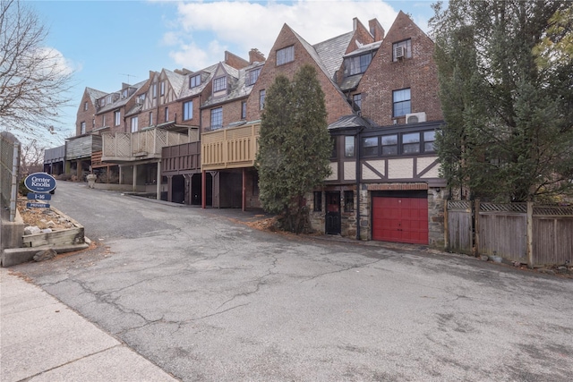 view of street featuring a residential view