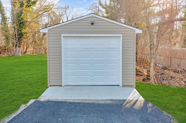 view of detached garage