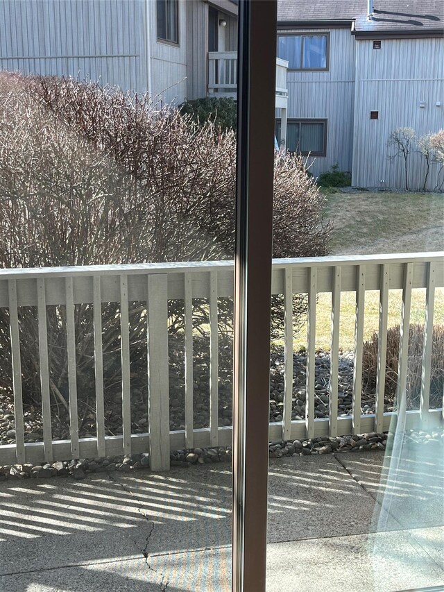 27 Sycamore Dr Bldg 2A, Middletown, NY 10940 - view of balcony