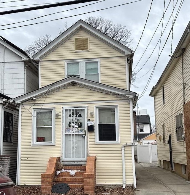 view of front of home featuring entry steps