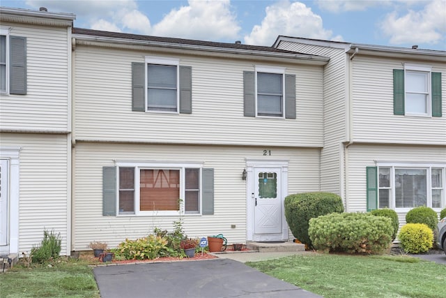 view of townhome / multi-family property