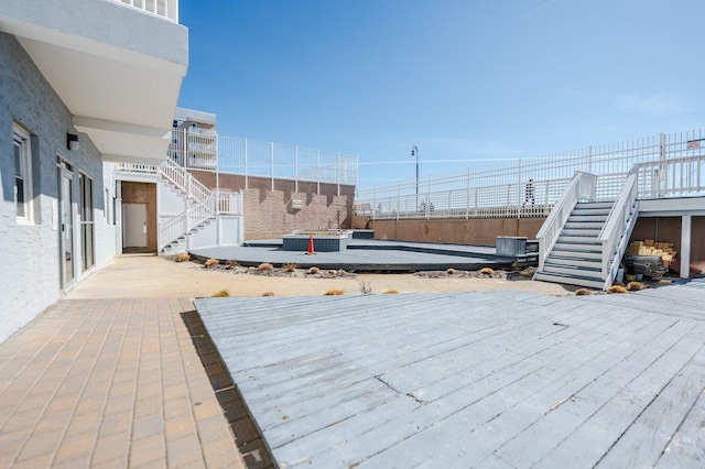 deck with stairway