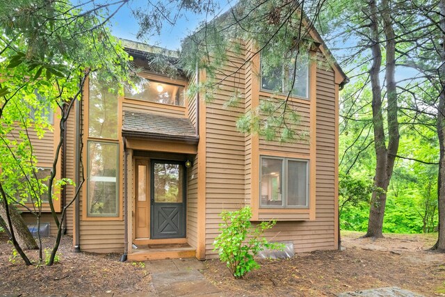 707 Eagle Bay Dr, Ossining, NY 10562 - photo 2