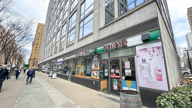 180 W End Ave Unit 23G, New York Manhattan, NY 10023 - view of building exterior