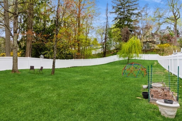 view of yard featuring fence