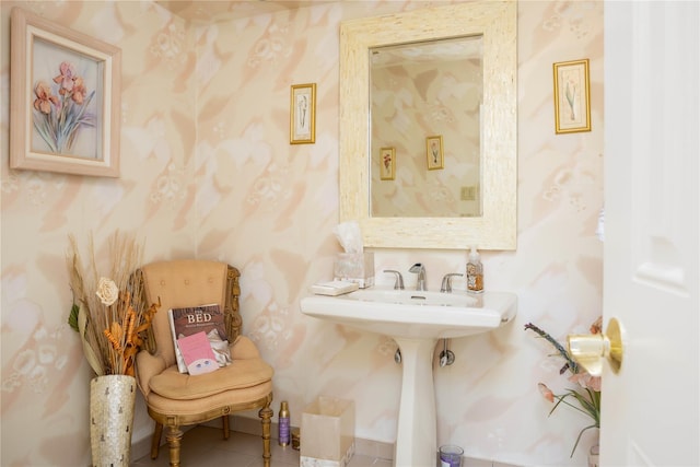 bathroom featuring wallpapered walls and tile patterned floors