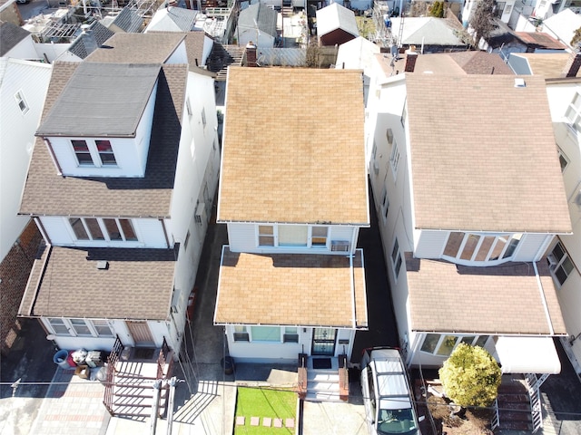 bird's eye view with a residential view