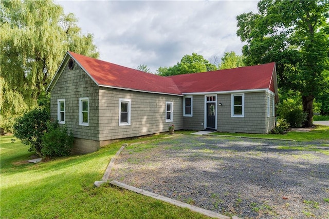 65 Boris Rd, Bloomingburg, NY 12721 - view of front of home with a front yard