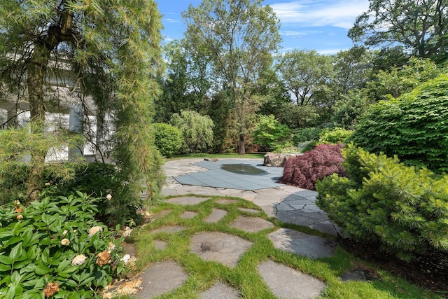 2 Camden Ct, Irvington, NY 10533 - view of yard