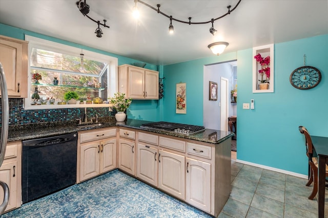 kitchen with light brown cabinetry, a sink, tasteful backsplash, a peninsula, and dishwasher