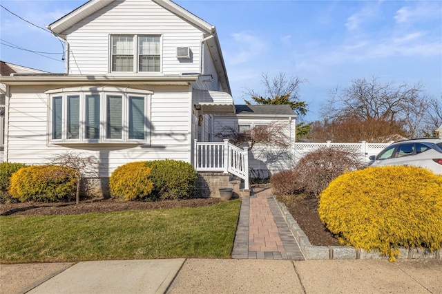 724 Thrush Ave, West Hempstead, NY 11552 - view of side of home