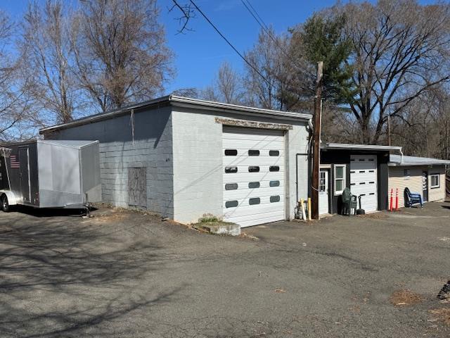 64 Rosman Rd, Thiells, NY 10984 - view of garage