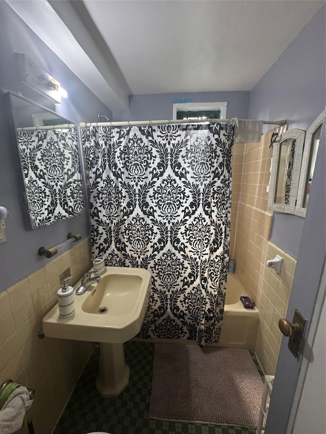1722 Purdy St Unit 5A, Bronx, NY 10462 - full bath featuring tile walls and shower / bath combination with curtain
