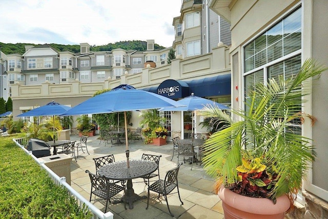 view of patio / terrace with a residential view