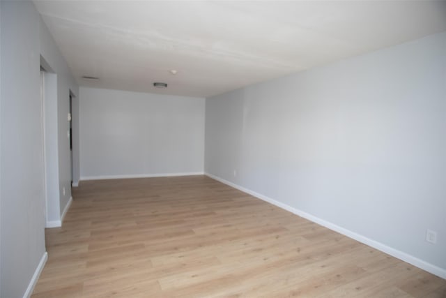 1A Jamestown Ct, Ridge, NY 11961 - photo 4