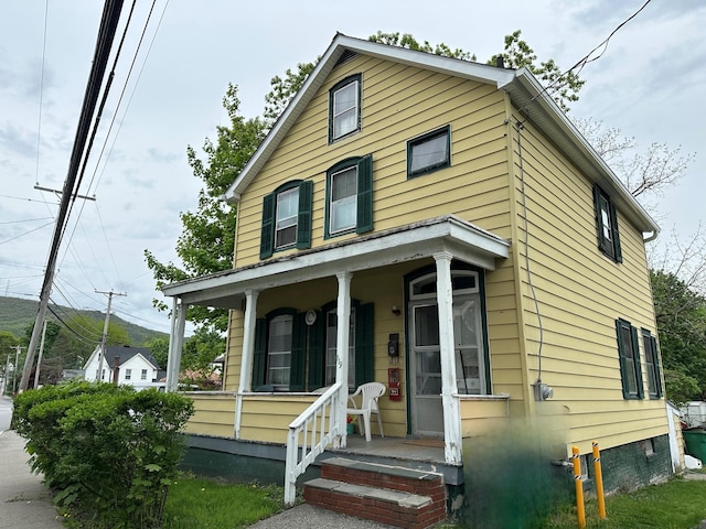 view of front of house with covered porch