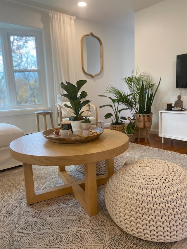 dining room featuring baseboards and recessed lighting