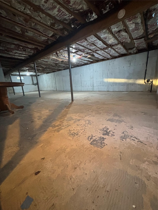 view of unfinished basement