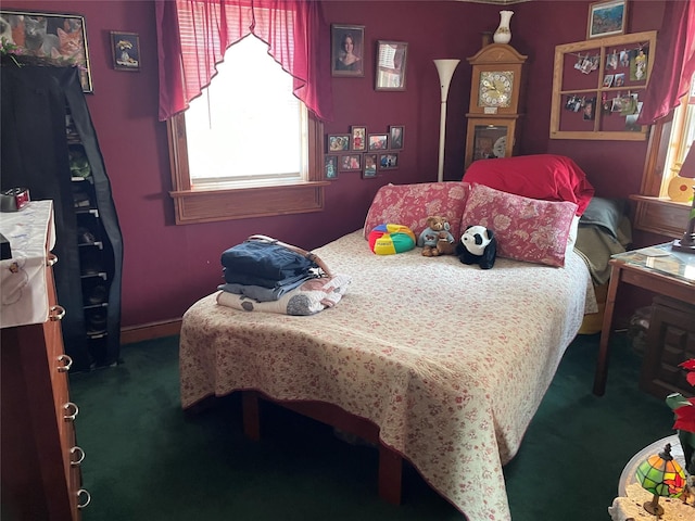 view of carpeted bedroom