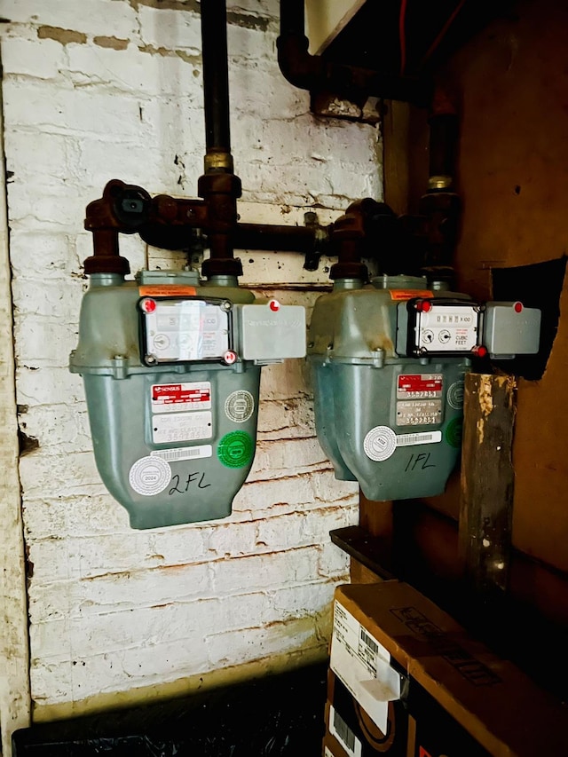 112-21 15th Ave, College Point, NY 11356 - utility room featuring gas meter