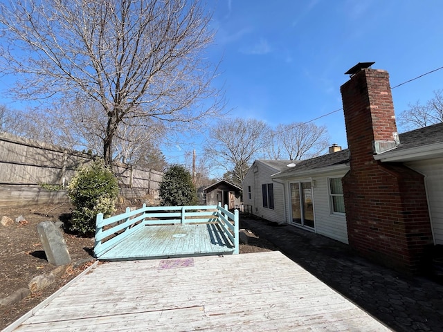 deck with fence