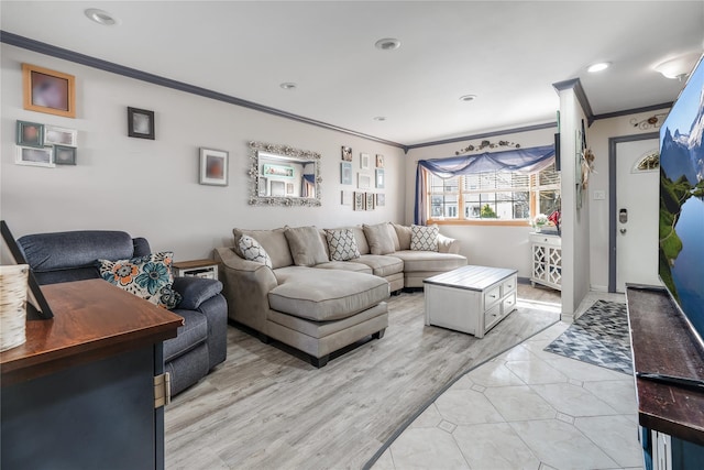 living area featuring recessed lighting, crown molding, and light wood finished floors
