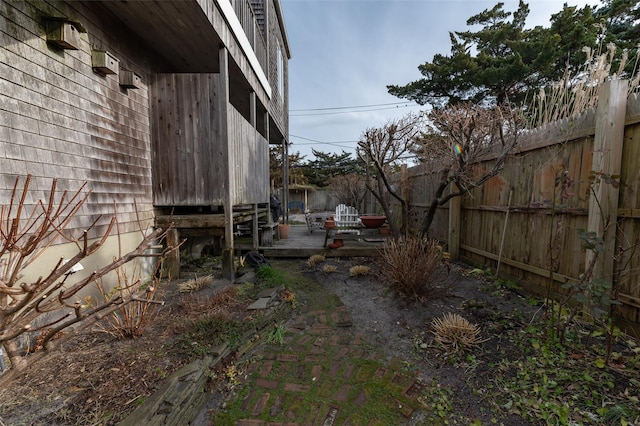 view of yard featuring fence