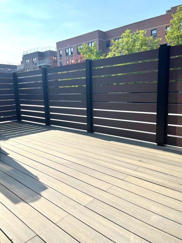 deck with fence