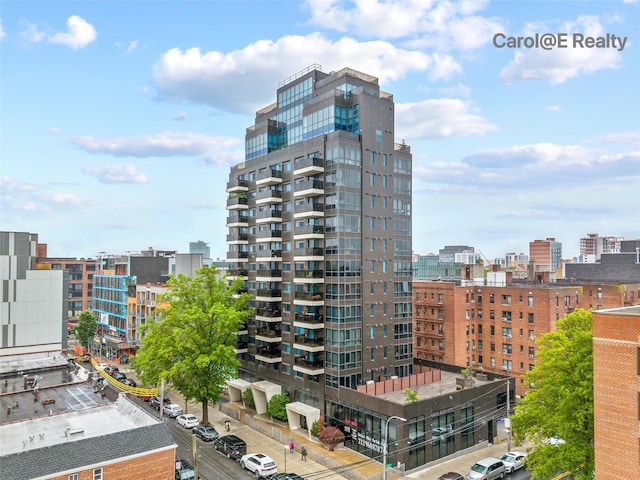 35-08 146th St Unit 2B, Flushing, NY 11354 - view of building exterior featuring a view of city