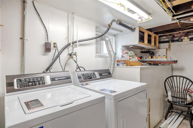 laundry room featuring washer and dryer