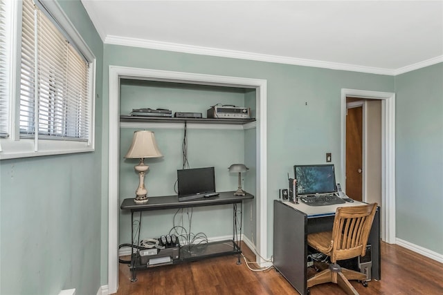 office area featuring crown molding, baseboards, and wood finished floors