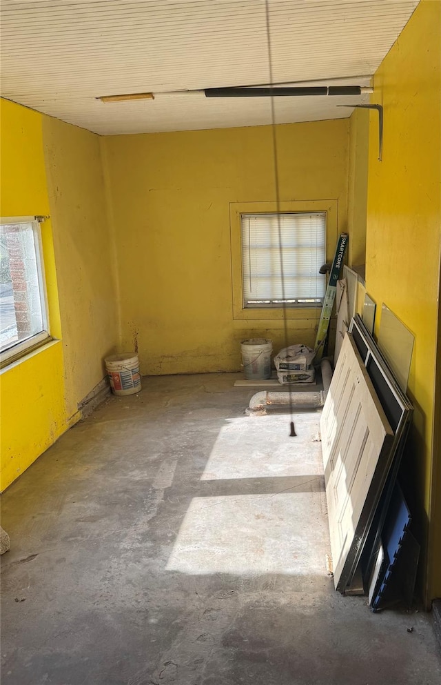 6 Sedgwick Ave, Yonkers, NY 10705 - unfurnished room featuring concrete floors