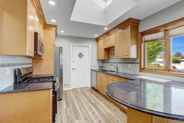 62 Lambert Ave, Farmingdale, NY 11735 - photo 8