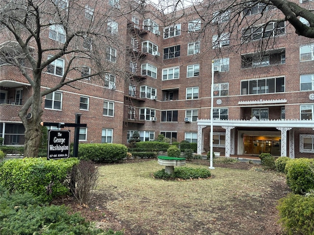 67-66 108th St Unit B64, Forest Hills, NY 11375 - view of building exterior