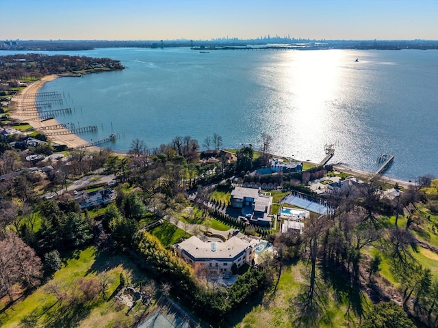 186 Kings Point Rd, Great Neck, NY 11024 - aerial view of property and surrounding area featuring a nearby body of water
