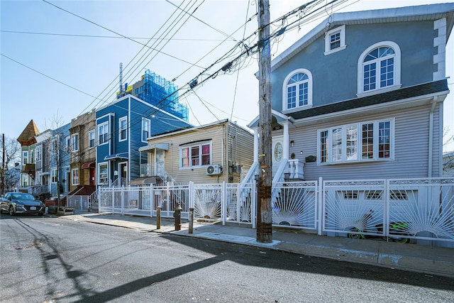 view of front of property with a fenced front yard