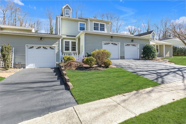 14 Victorian Ct, Huntington, NY 11743 - photo 1