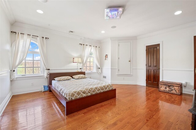 8 Tatem Way, Old Westbury, NY 11568 - bedroom with baseboards, crown molding, light wood-style flooring, and recessed lighting