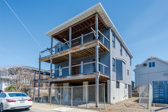 62 Rochester Ave, Long Beach, NY 11561 - view of front of home with fence