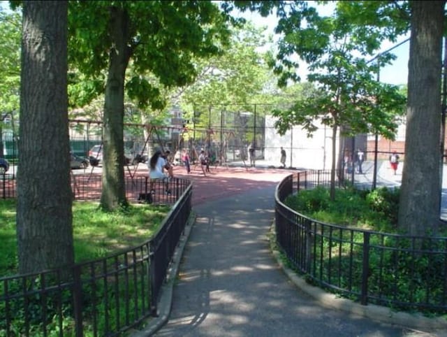 31-12 Union St Unit 4A, Flushing, NY 11354 - view of property's community