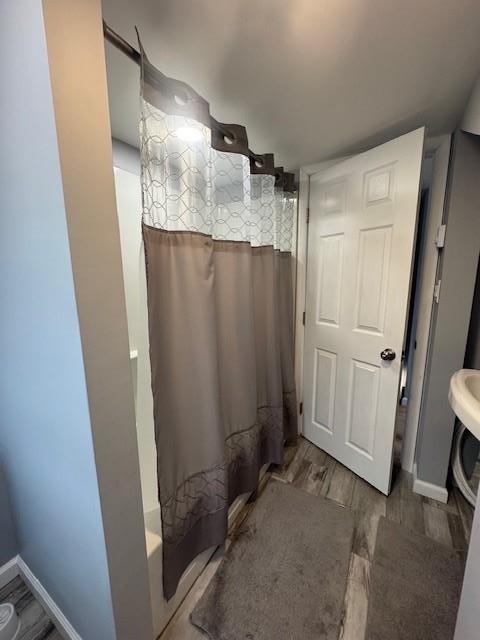 191 Gables Rd, Narrowsburg, NY 12764 - full bath featuring wood finished floors and baseboards