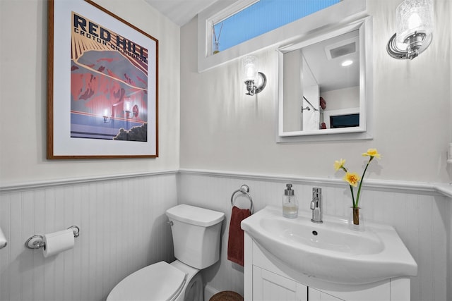 35 Riverview Trl, Croton-On-Hudson, NY 10520 - bathroom featuring wainscoting and vanity